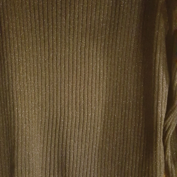 Sweater - Picture 2 of 5